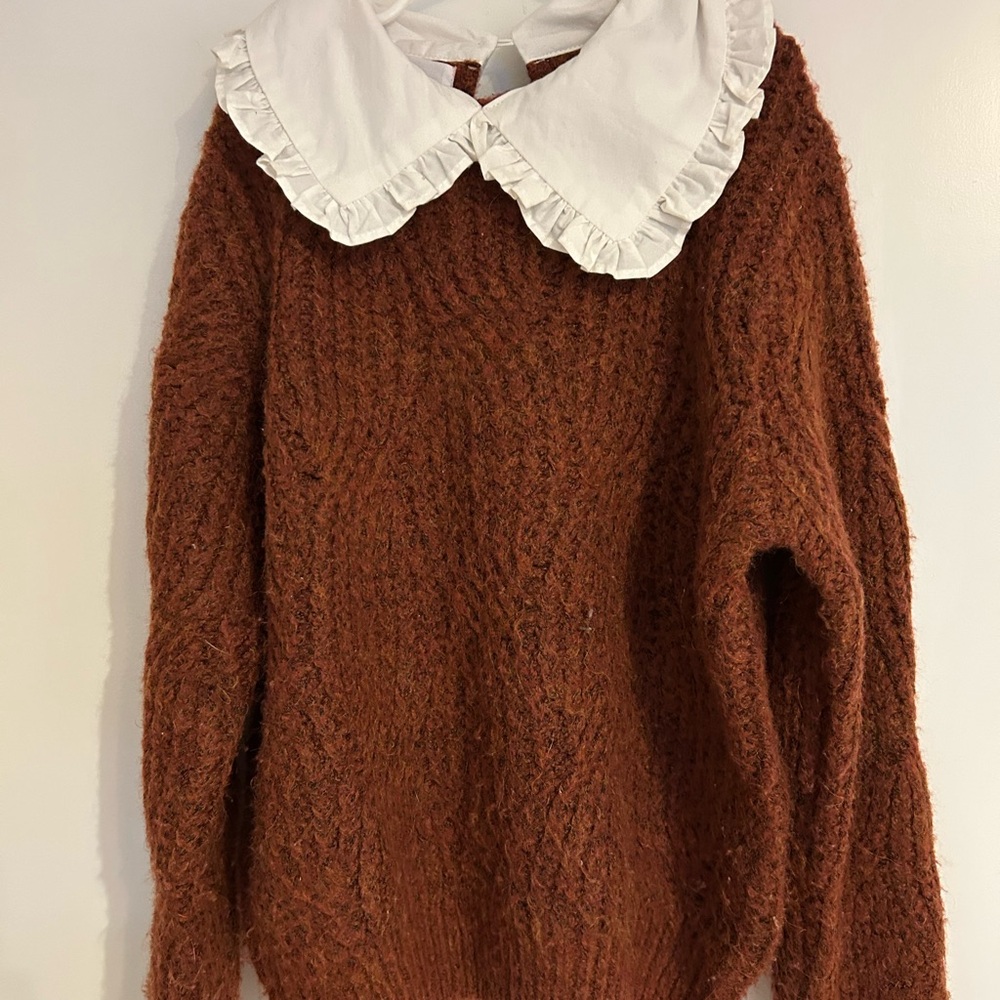 Zara Brown Sweater with White Collar and Cozy Texture